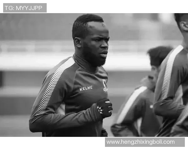 悼念英年早逝的足球巨星回顾辉煌赛场瞬间与不朽精神